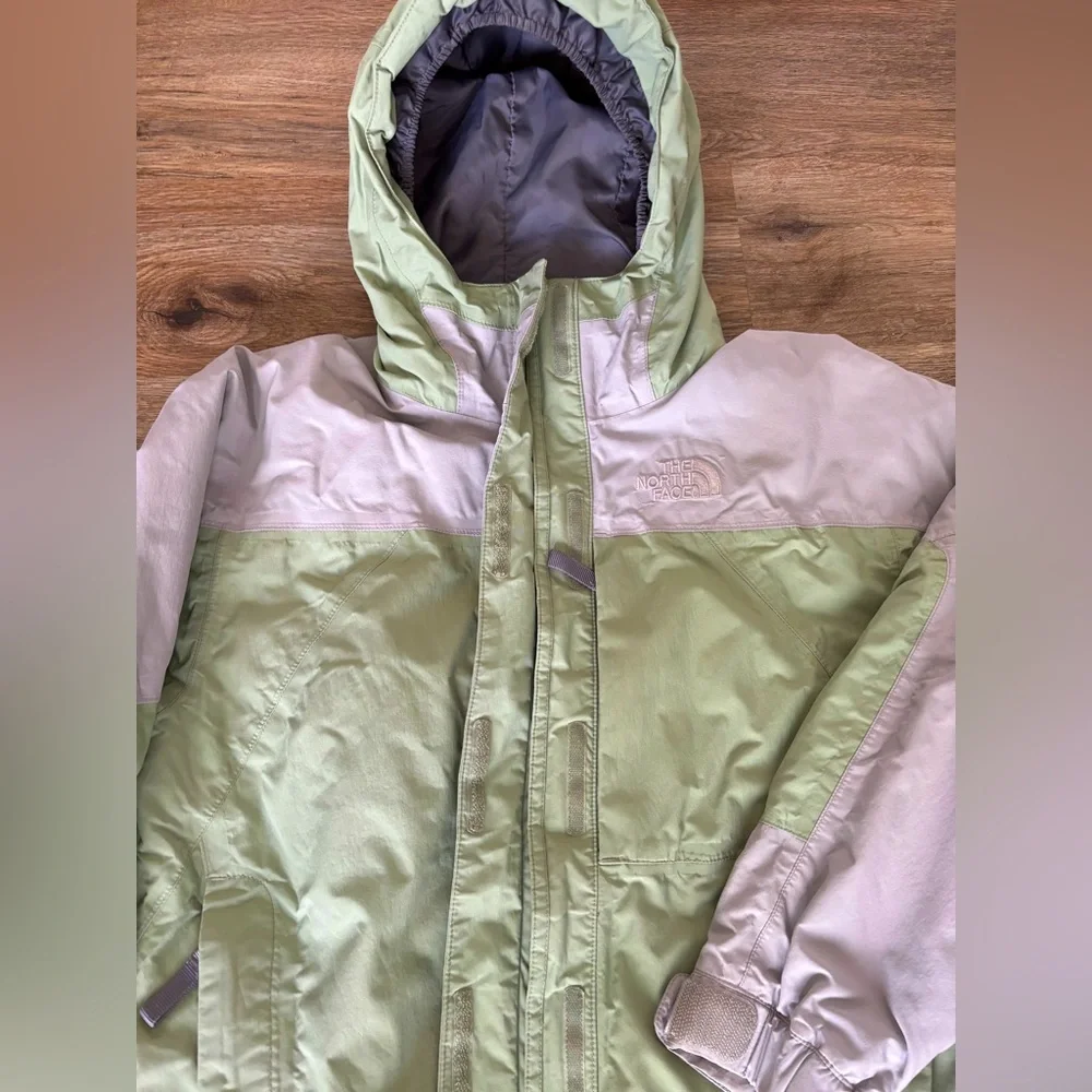 North Face Girls Large L light weight hooded coat. Green & Gray. EUC!! Preloved - Picture 2 of 12